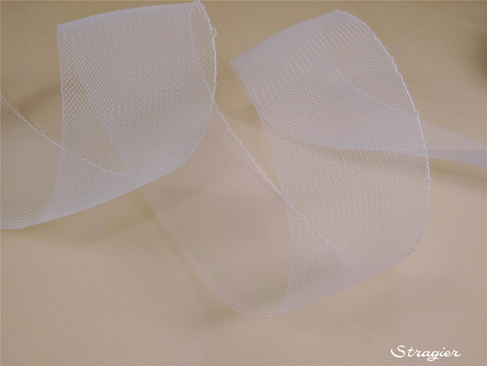 Horsehair braid - coarse - with thread - Plain - Blanc - 100 mm