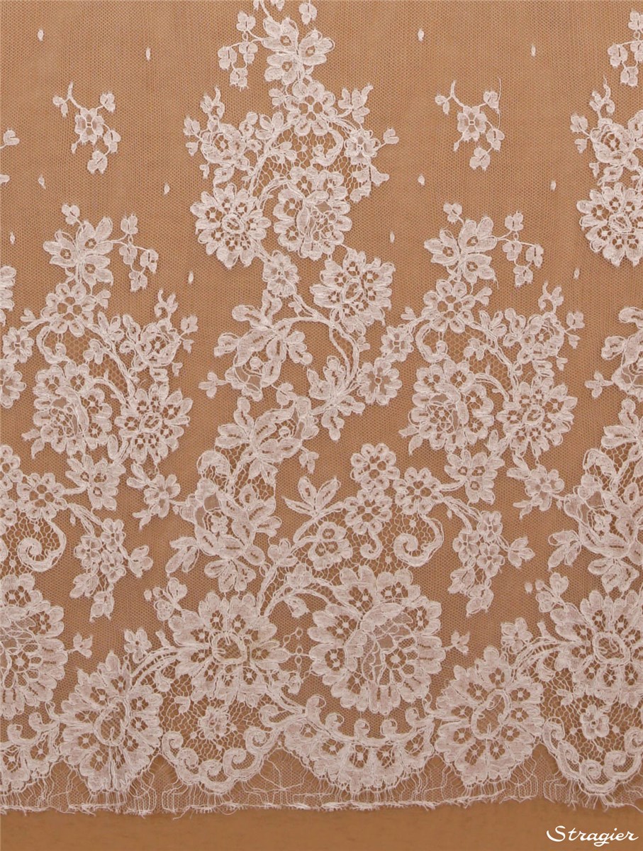 Calais Lace embroidered with a cord underlining - Passiflora - Stragier Soft White - 150 cm