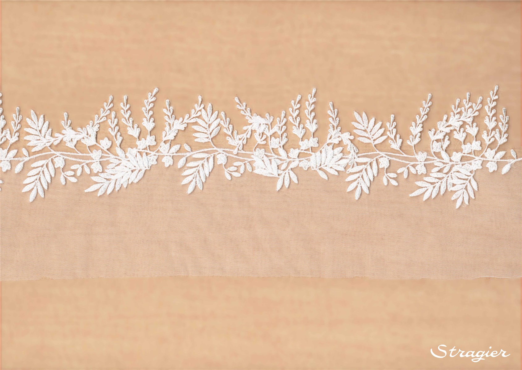 Trim with 3D Appliquées - Digi - Blanc - 8 cm