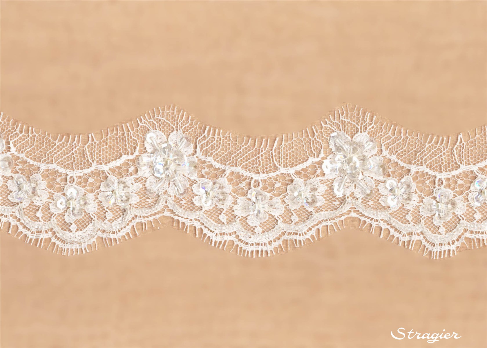 Dentelle de Calais Perlée Stéphanie - 6cm - Stéphanie - Ivoire Stragier - 6 cm