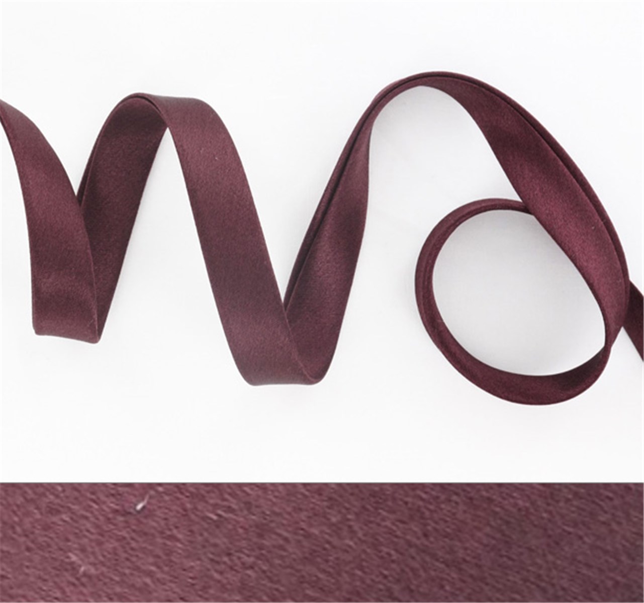 Biais Satin en Soie - Uni - Aubergine - 10 mm