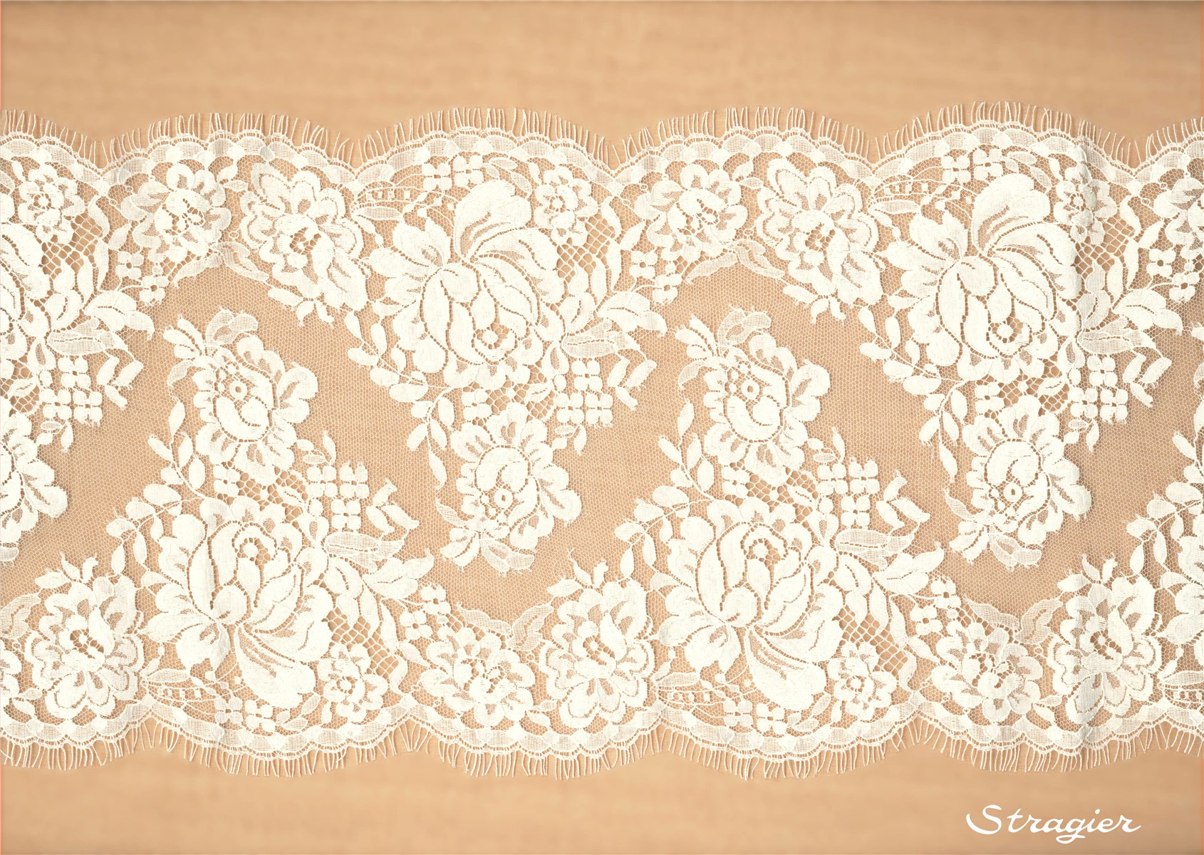 Dentelle de Calais - Elodia - Crème Stragier - 25 cm