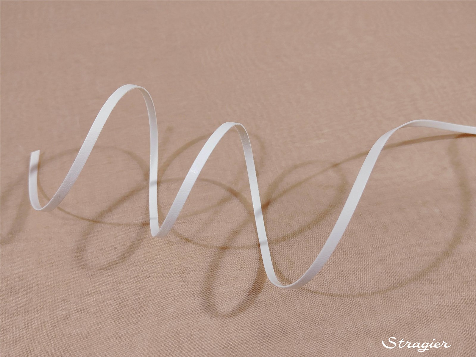 Faux Leather Trim - Plain - 19 Ivoire - 3 mm