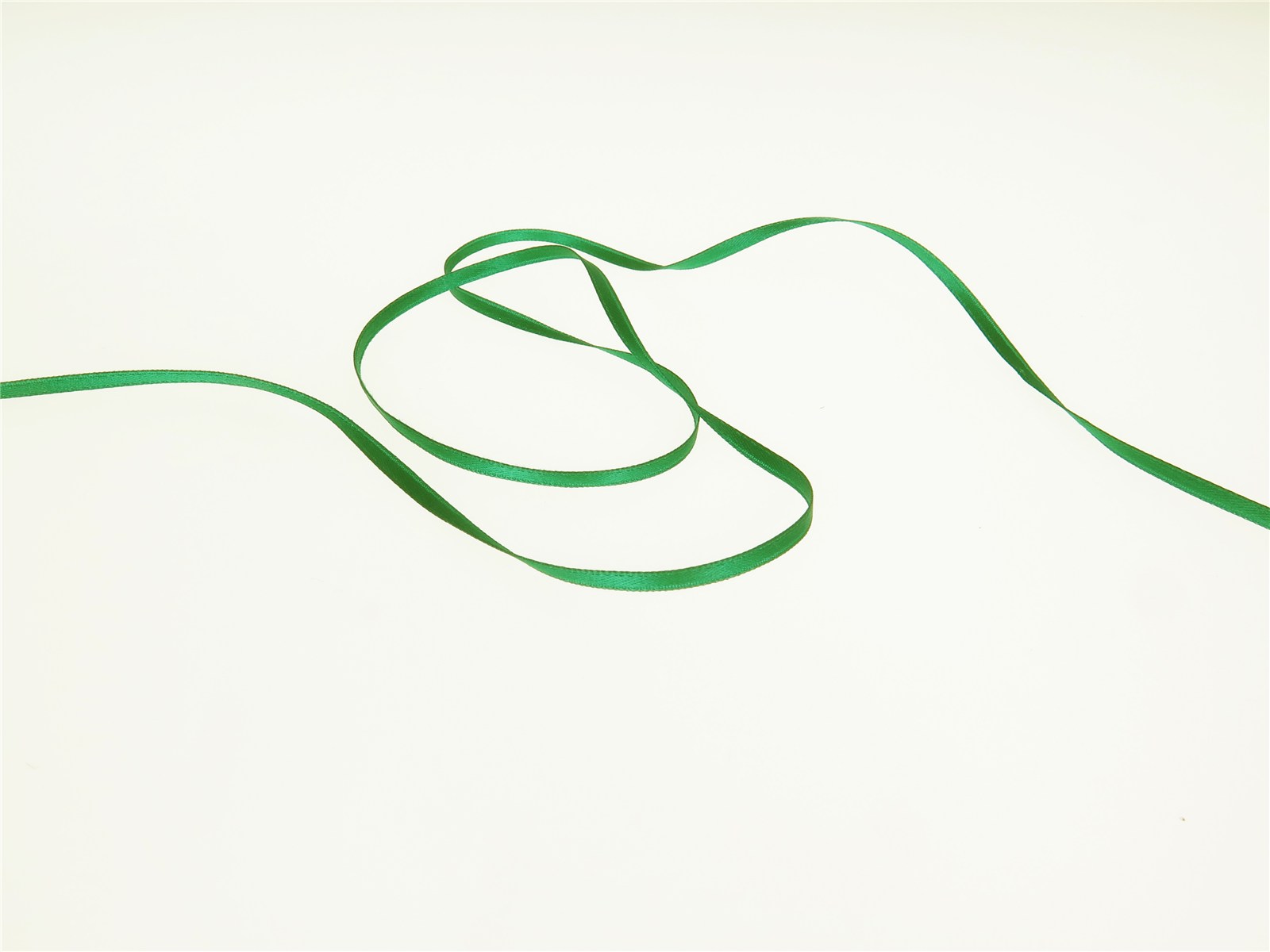 Double Face Satin Ribbon - Plain - 18 Emeraude - 3 mm