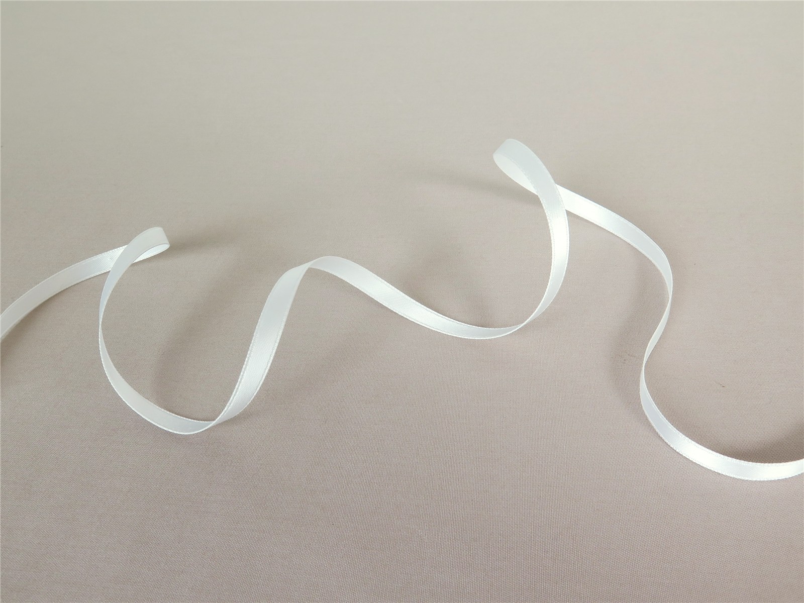 Double Face Satin Ribbon - Plain - 23 Natural - 6 mm