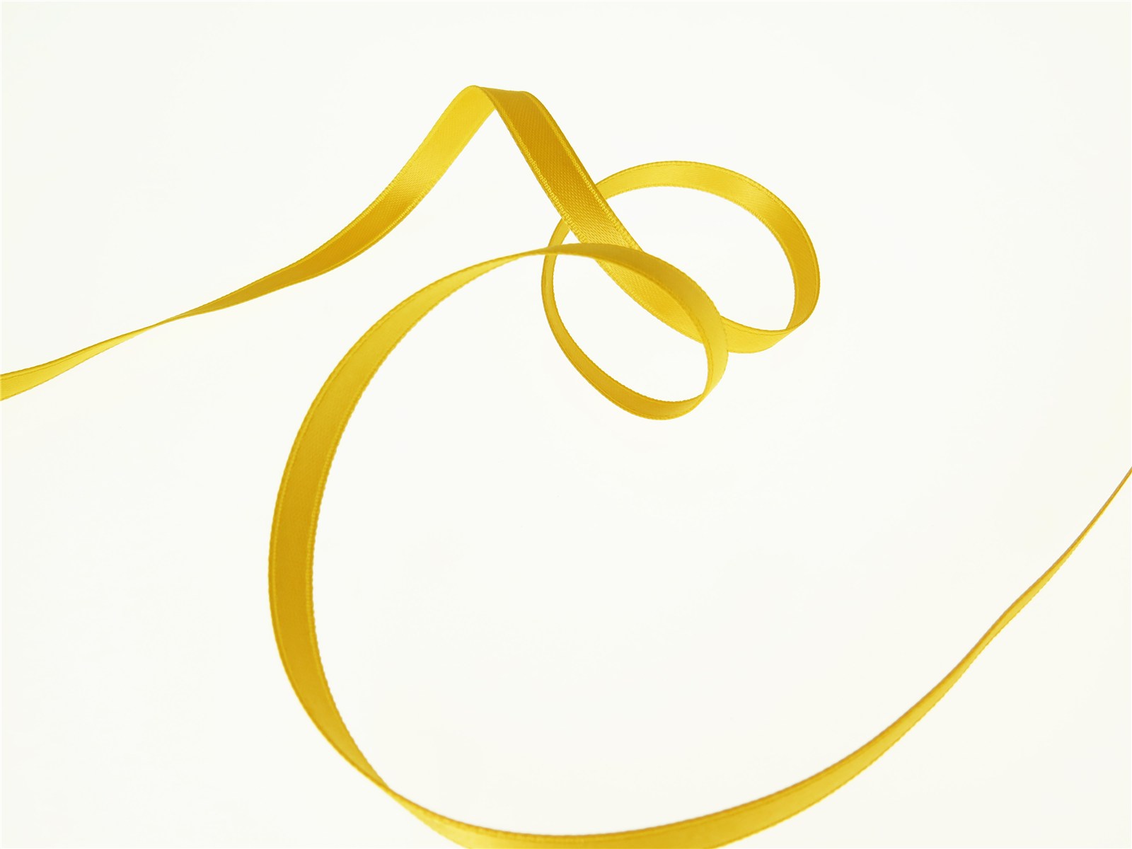 Double Face Satin Ribbon - Plain - 45 Gold - 6 mm