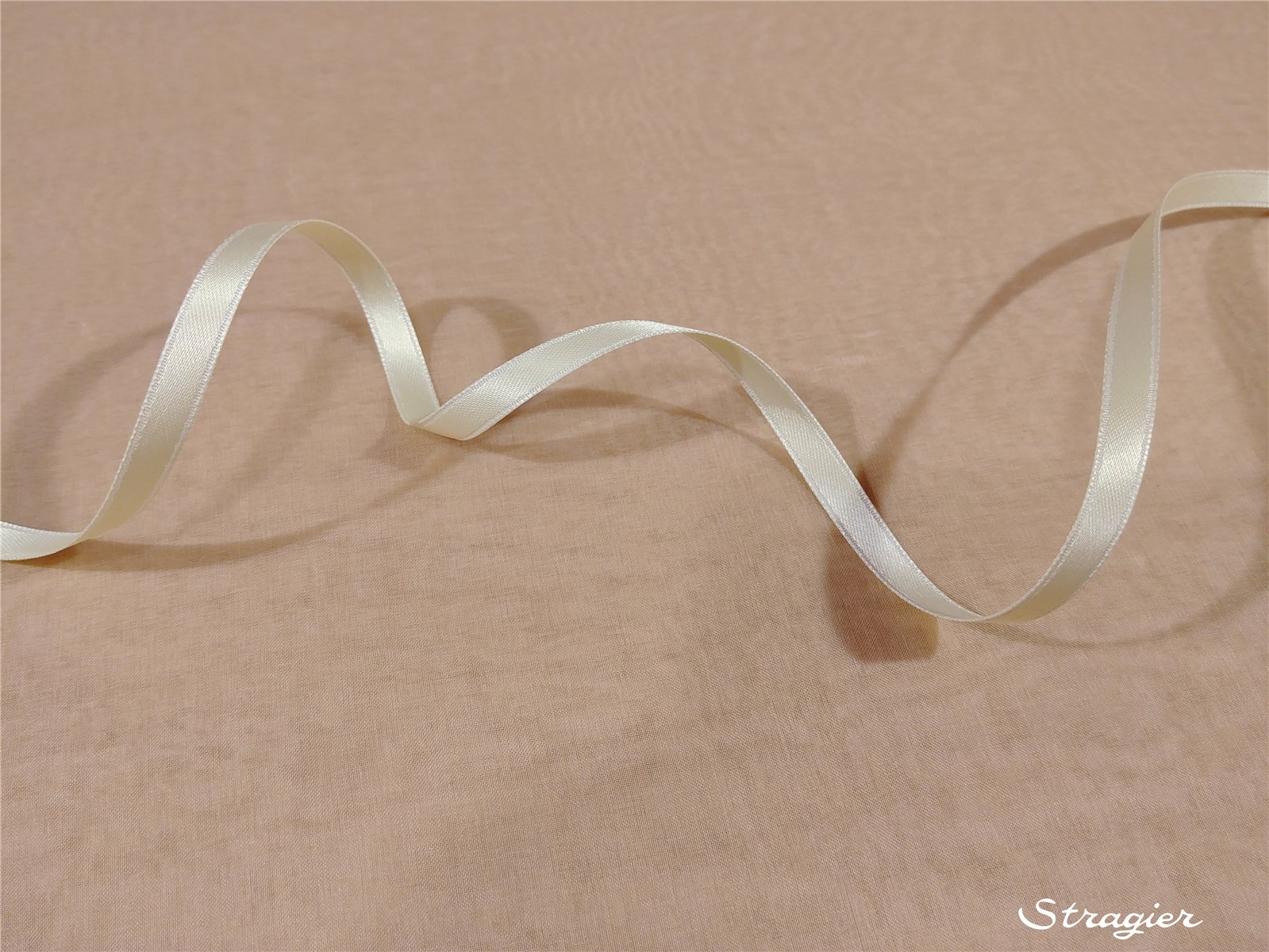 Ruban Satin double face - uni - 09 Crème - 6 mm
