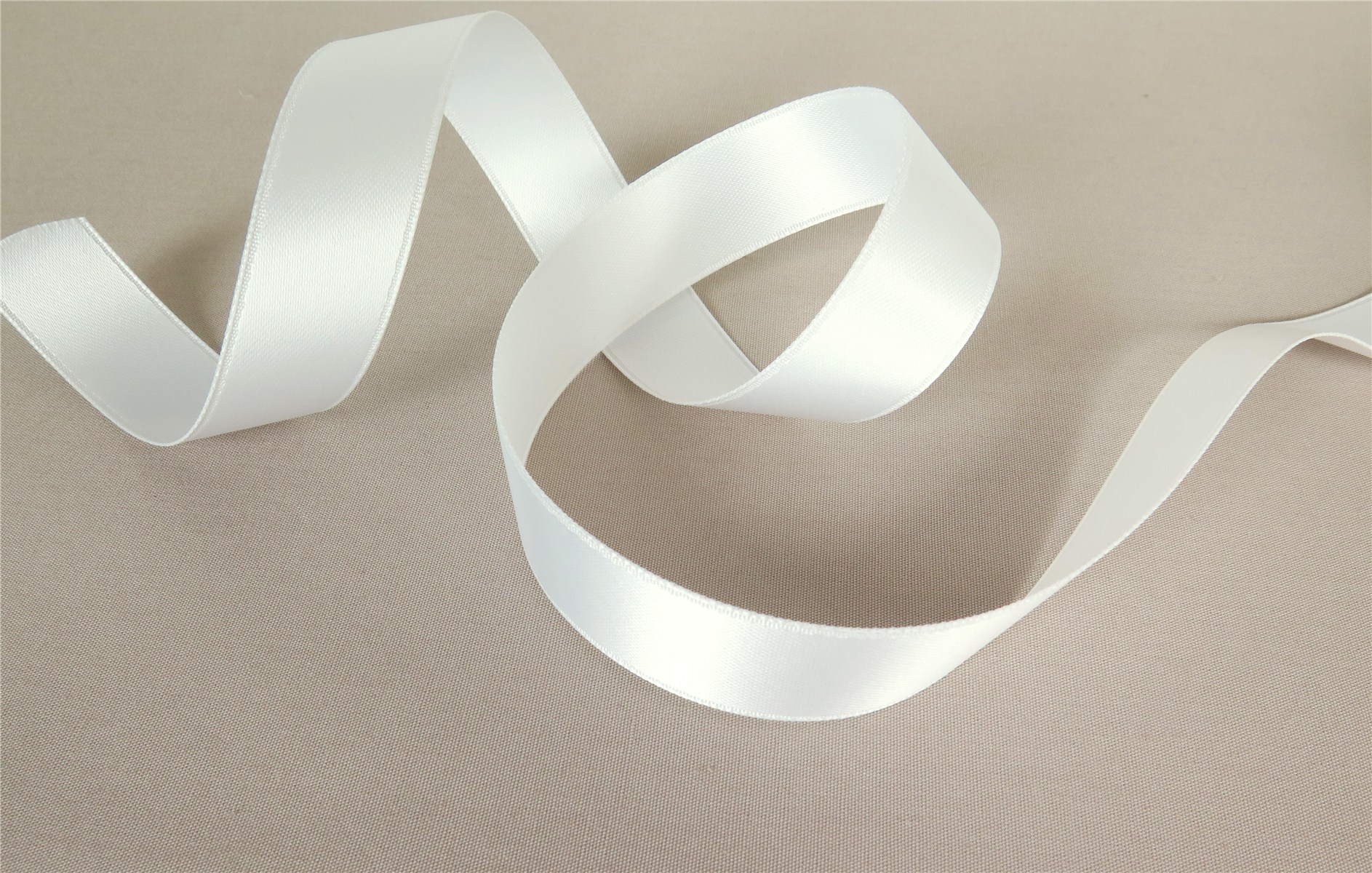 Ruban Satin double face - uni - 23 Natural - 16 mm