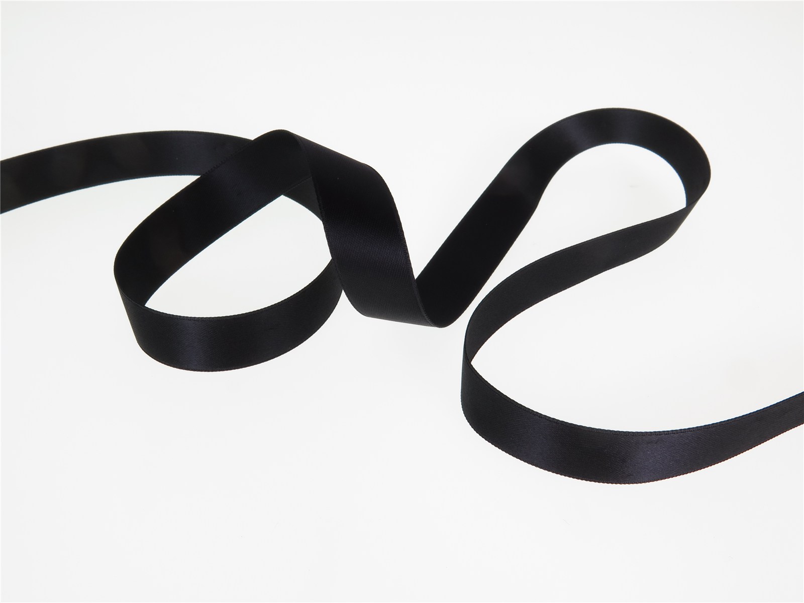 Double Face Satin Ribbon - Plain - 725 Noir - 16 mm