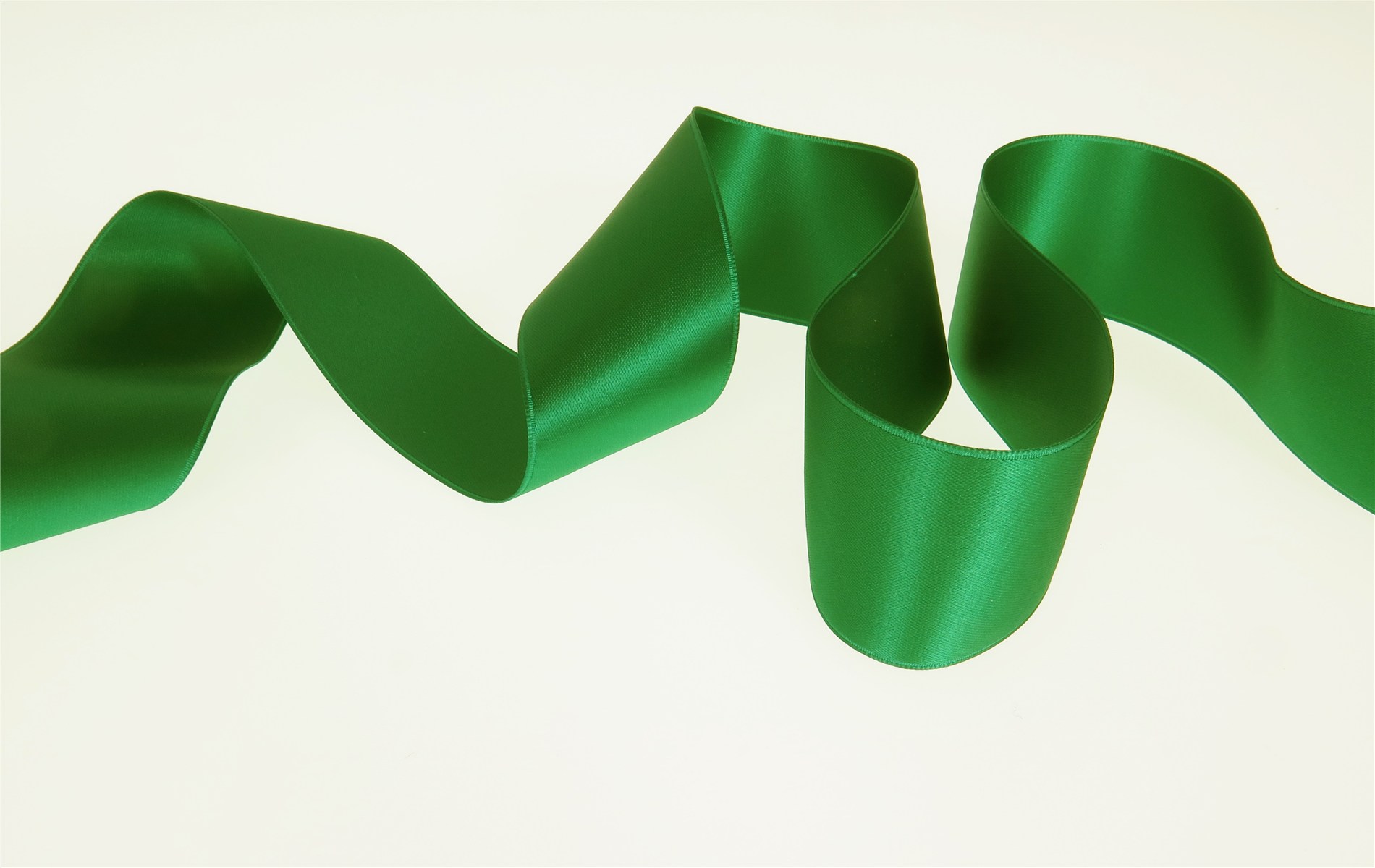 Double Face Satin Ribbon - Plain - 18 Emeraude - 40 mm