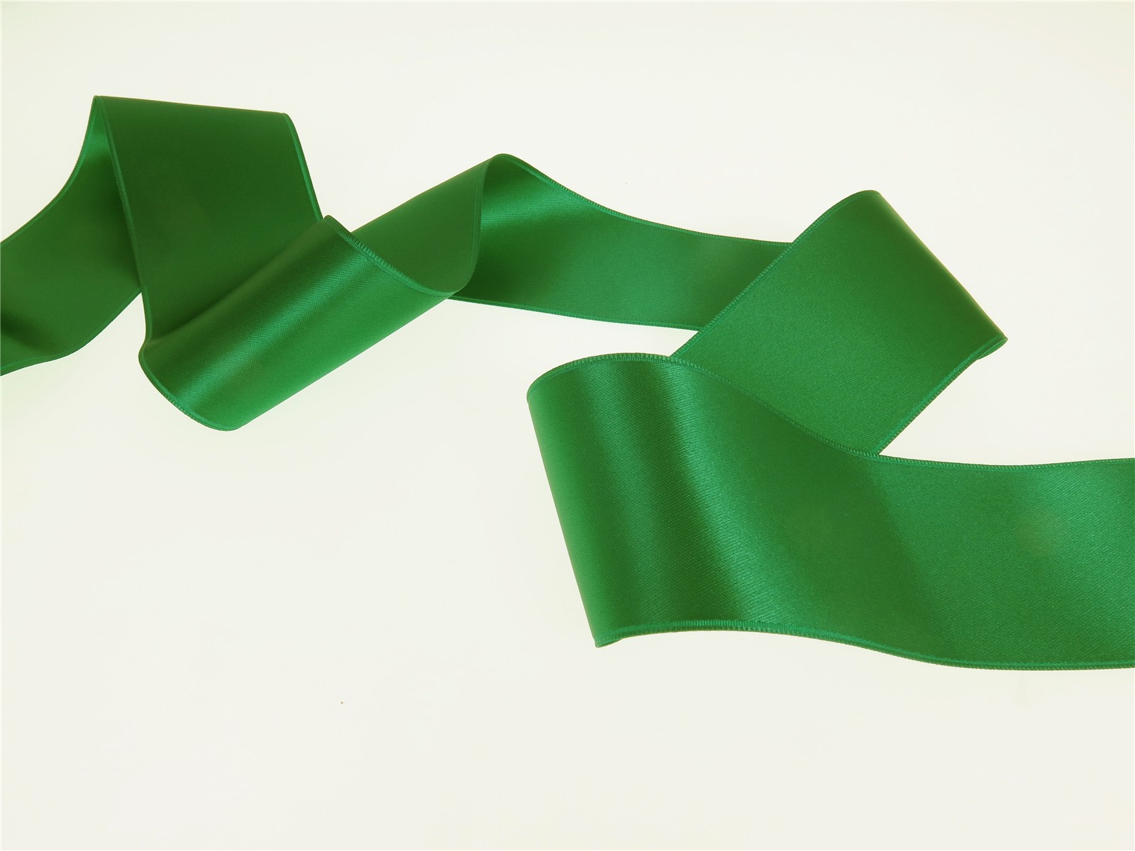 Double Face Satin Ribbon - Plain - 18 Emeraude - 50 mm