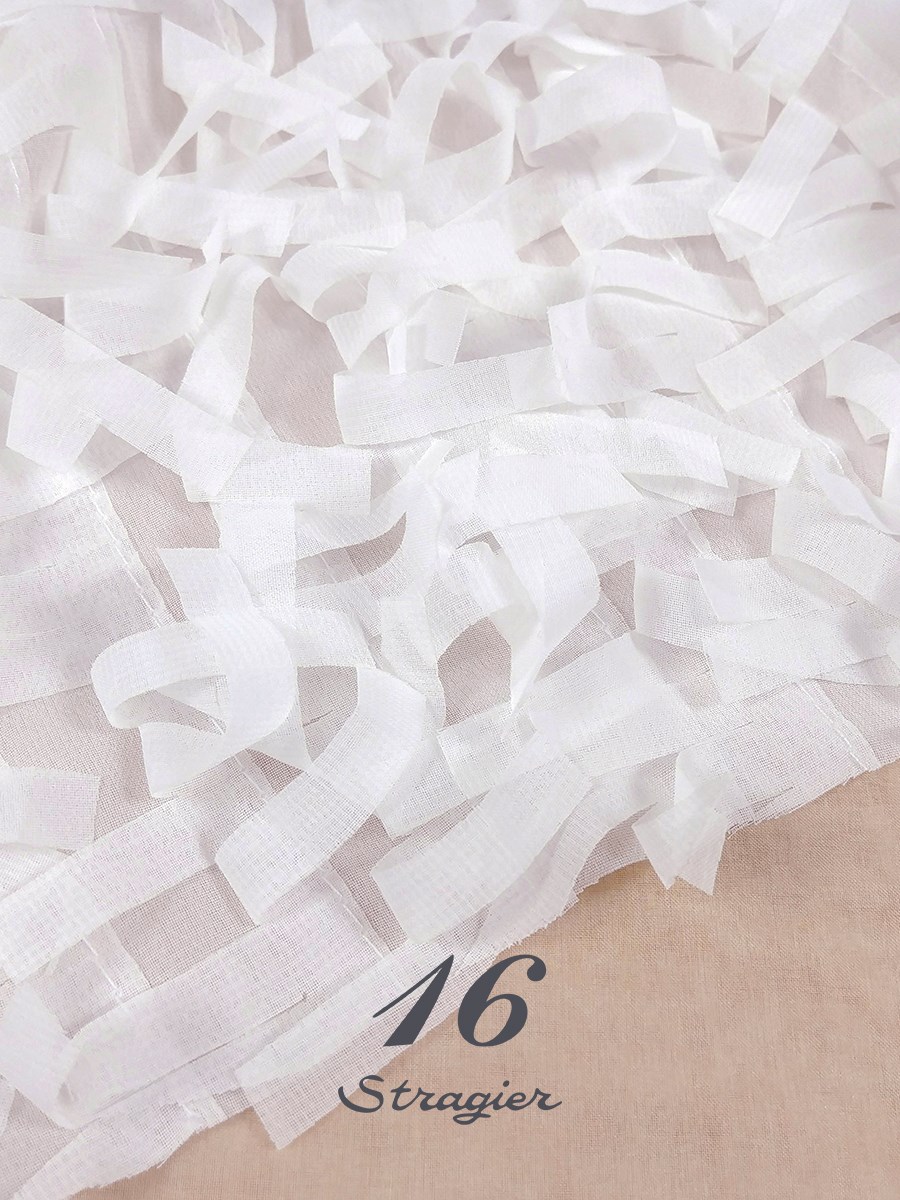 Fabric with 3D Appliquées - smooth - 3D Josephine - Stragier Porcelain