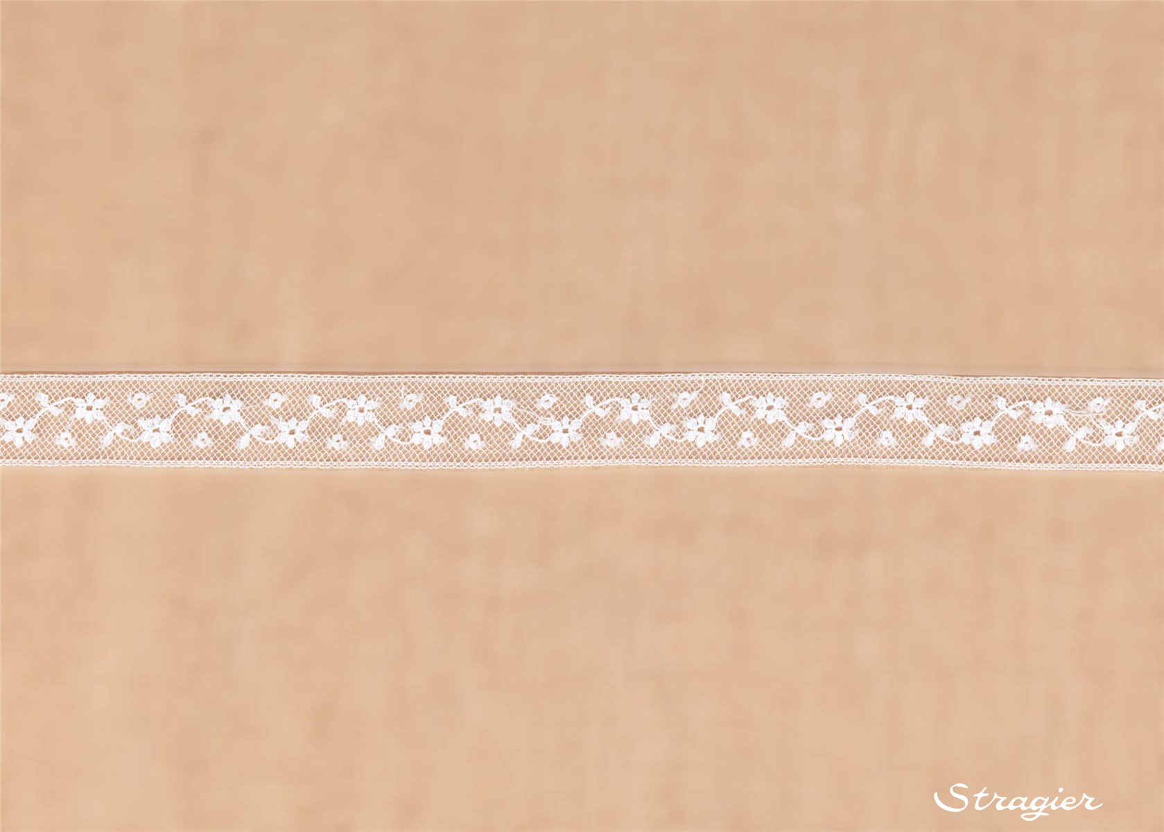 Fine Dentelle à l'ancienne - 011297 - Blanc - 16 mm