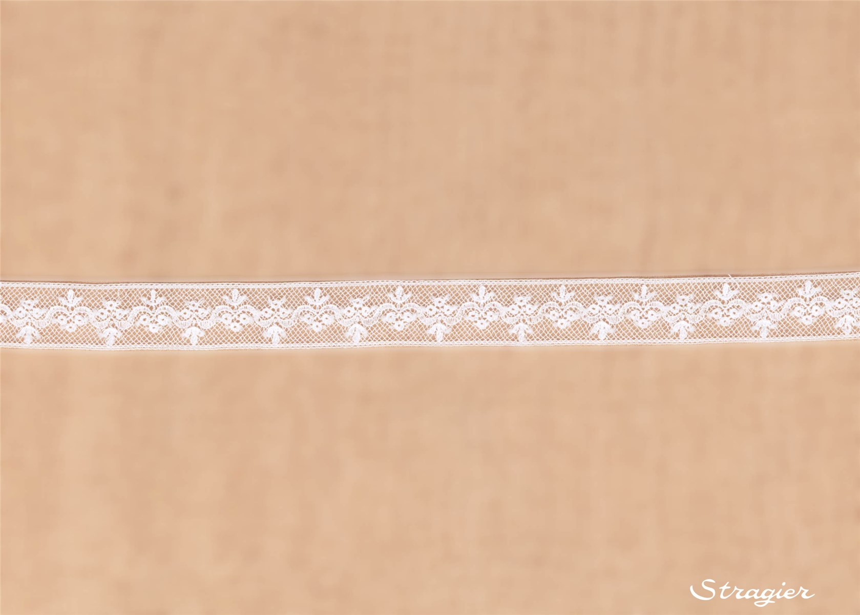 Fine Lace - à l'ancienne - 011298 - Blanc - 17 mm