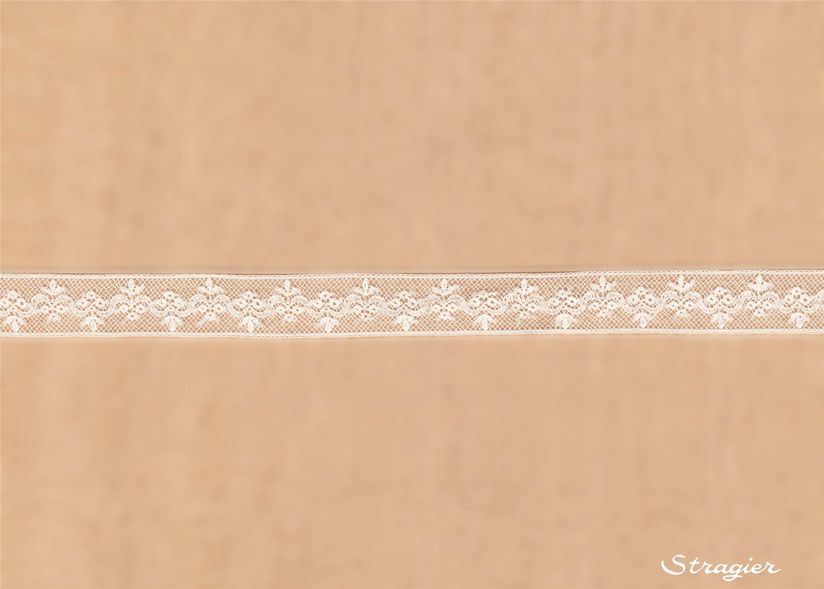 Fine Lace - à l'ancienne - 011298 - Ivoire - 17 mm