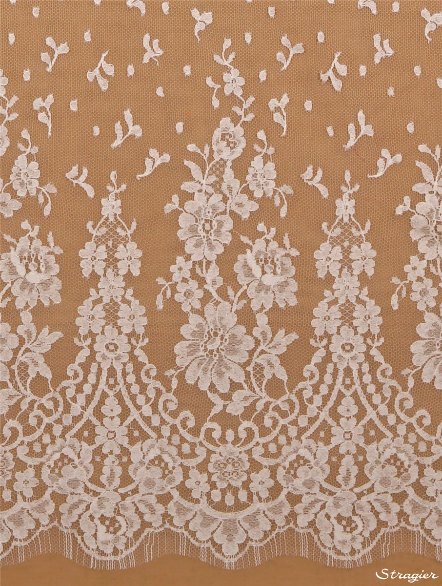 Calais Lace - Anna-Elsa - Stragier Pale Ivory - 180 cm