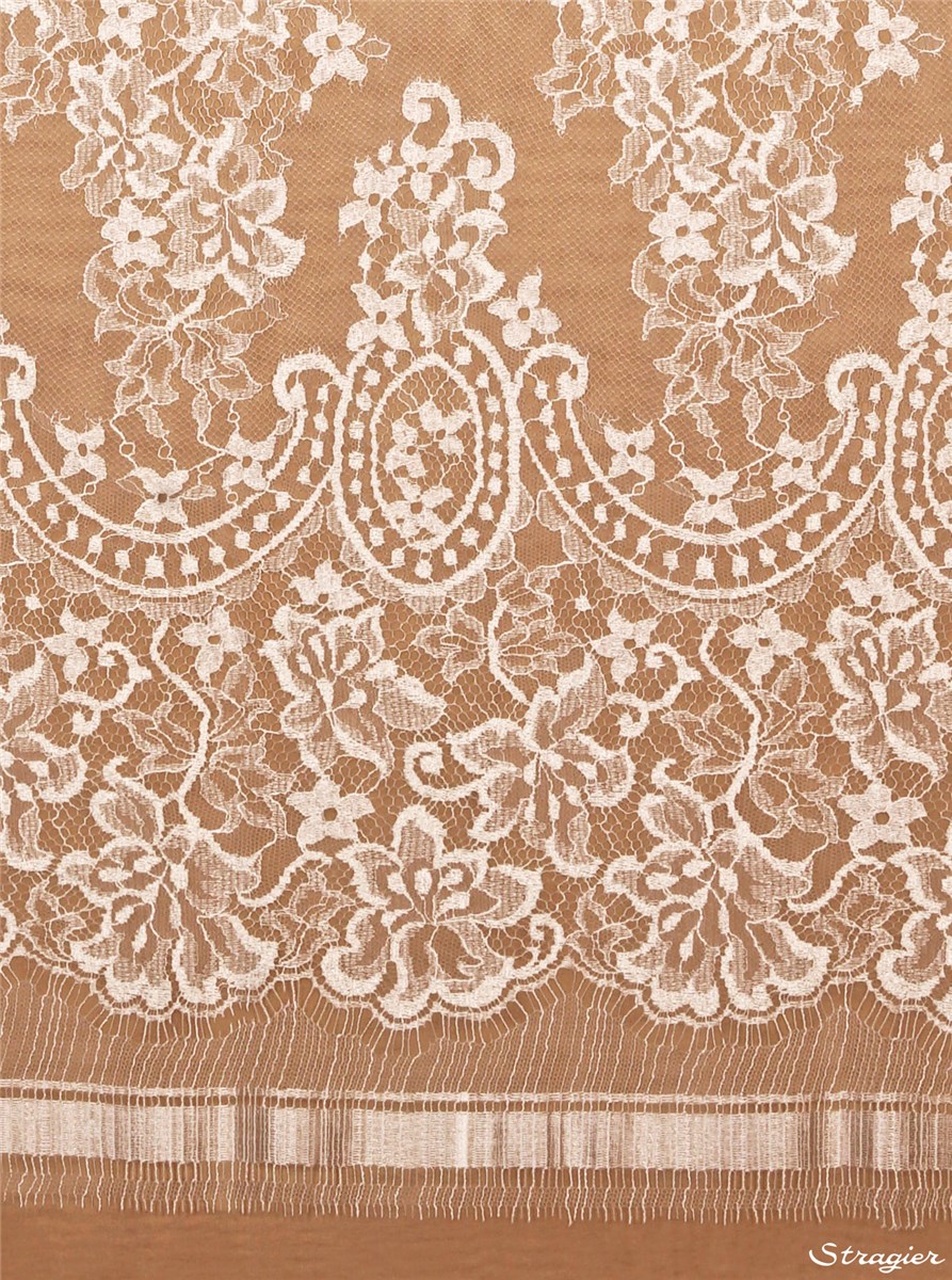 Calais Lace - Lucy - Stragier Ivory - 135 cm