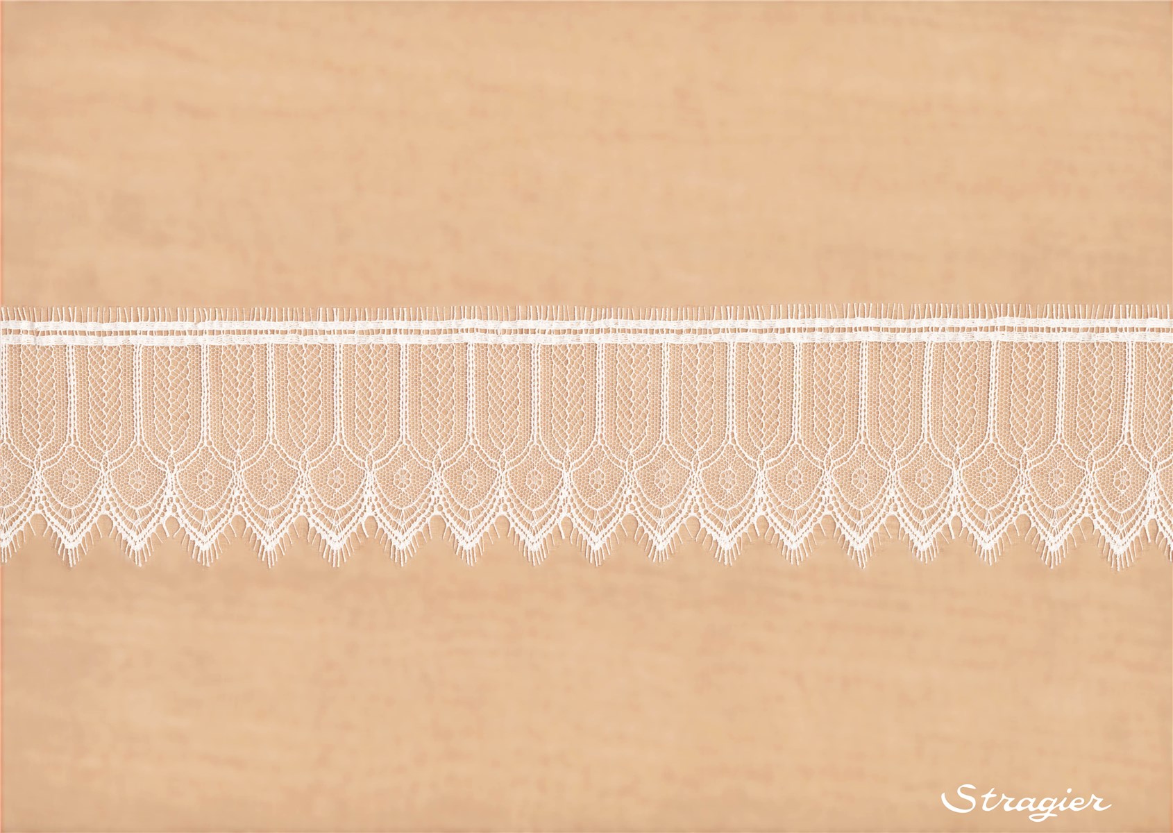 Dentelle Chantilly - Reims - Ivoire Stragier - 9 cm