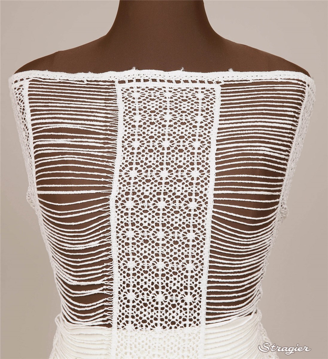 Dentelle de Coton - Ogonie frangée - Porcelaine Stragier - 135 cm