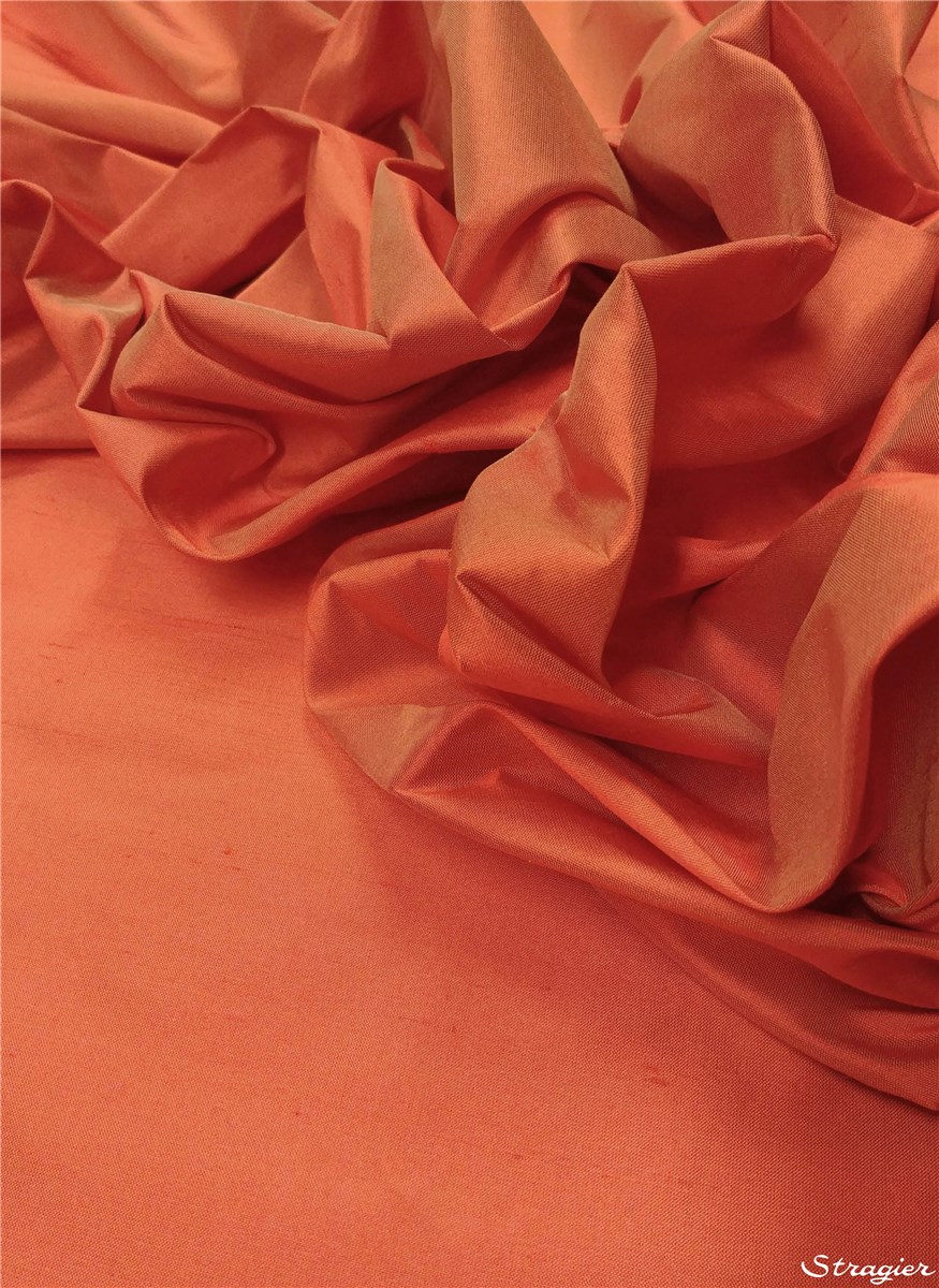 Soie Doupion - 137cm - uni - Rouge