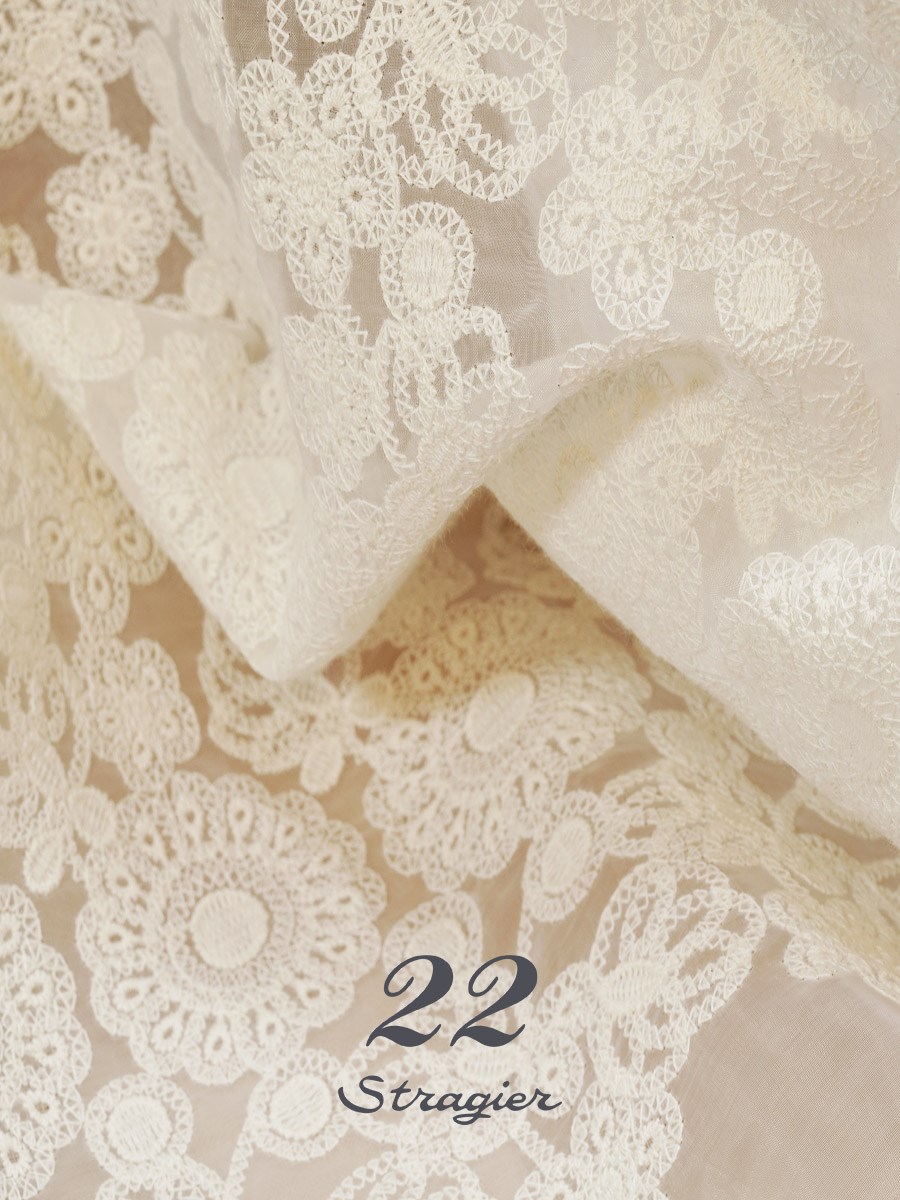 Organza Brodé - Stonehenge - Crème Stragier 