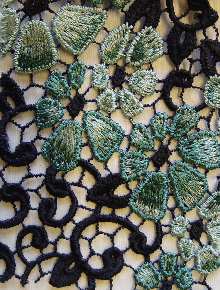 Guipure - 011703 - Menthe/Marine - 90 cm
