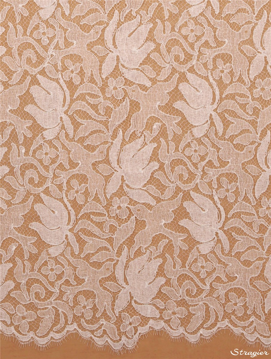Calais Lace embroidered with a cord underlining - Birds - Stragier Pale Ivory - 95 cm