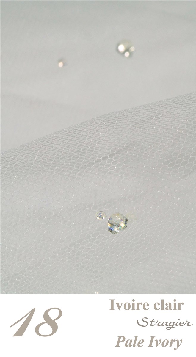Gouttes d'eau sur Tulle extra fin - Rosée - Ivoire clair Stragier - 145 cm