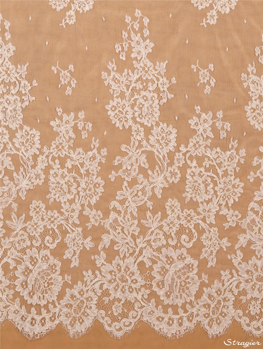 Dentelle de Calais brodée cordonnet - Passiflora - Crème Stragier - 115 cm