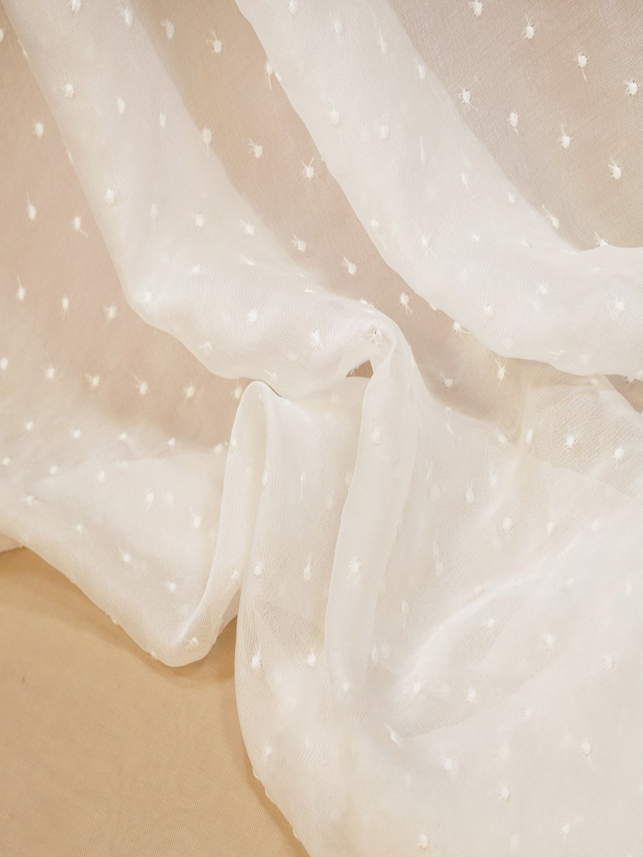 Silk Chiffon embroidered with Cotton Thread - Plumetis 3mm - Stragier Pale Ivory - 140 cm