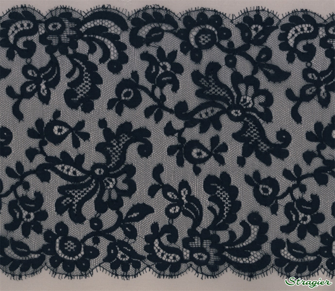 Bord de Dentelle - Emellina - Noir - 19 cm