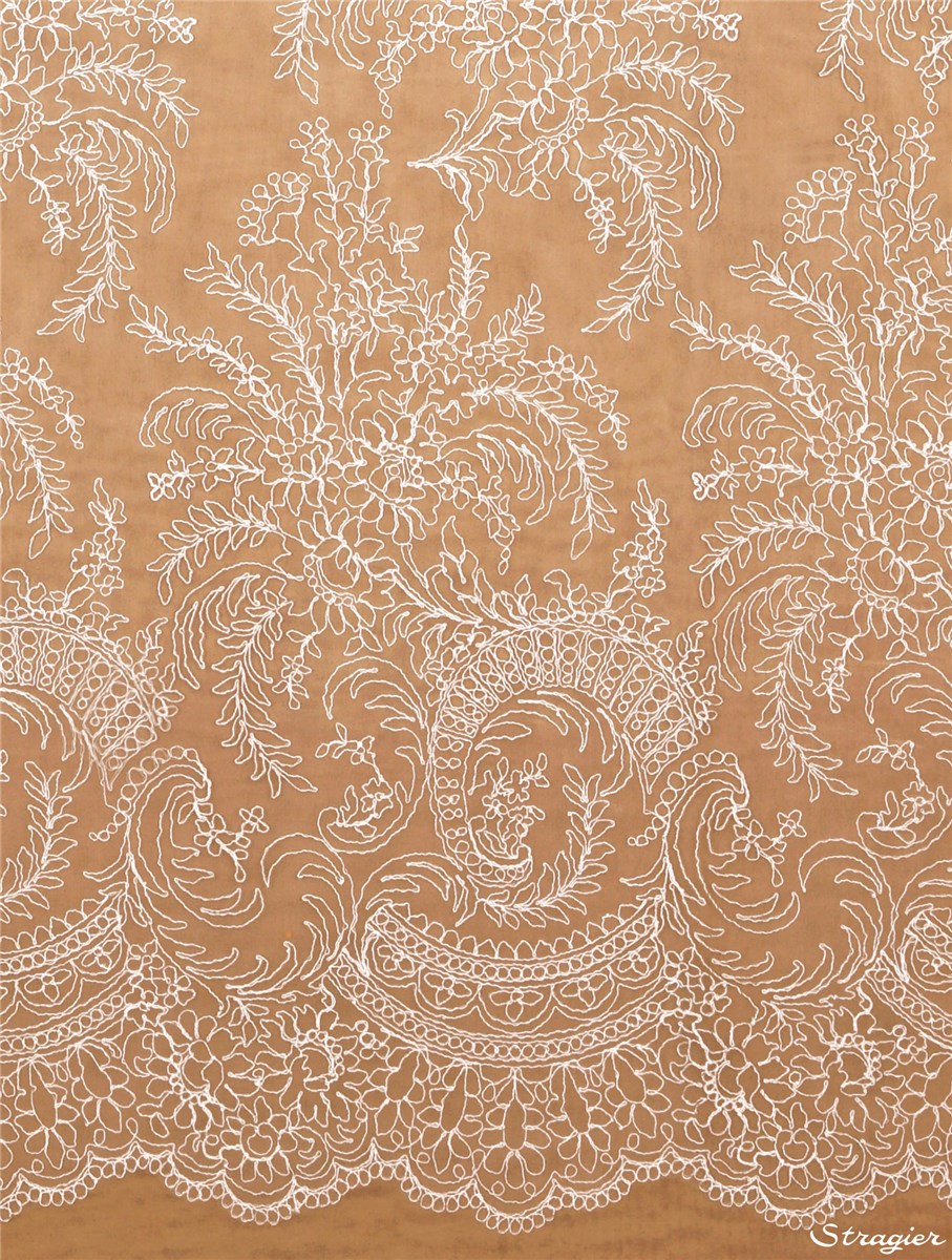 Fine Tulle - Cord Embroidered - Berlioz - Stragier pale Ivory - 135 cm