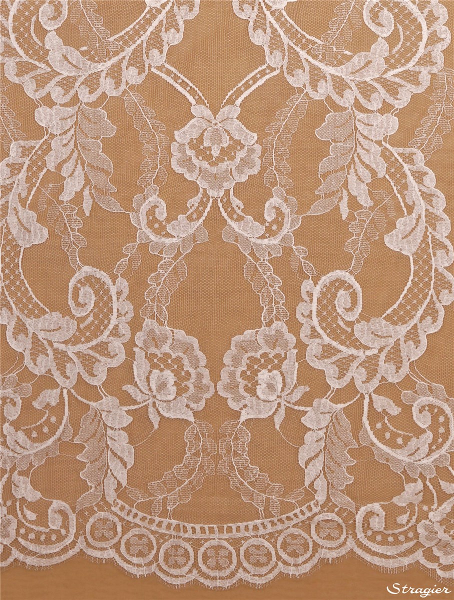 Dentelle de Calais - Corinthia - Porcelaine - 150 cm