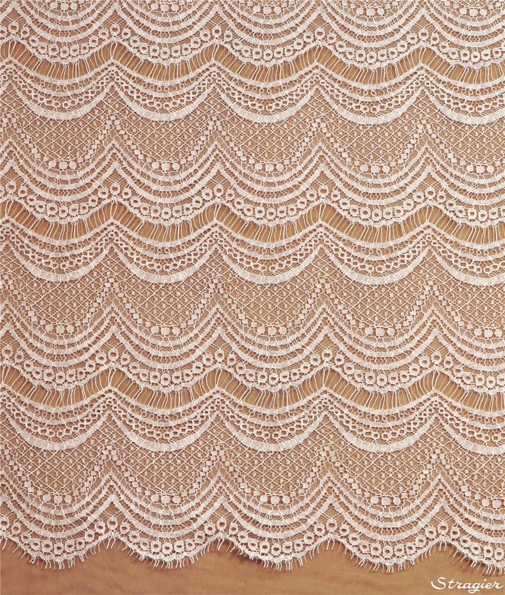 Calais Lace - LaScala - Stragier Porcelain - 95 cm