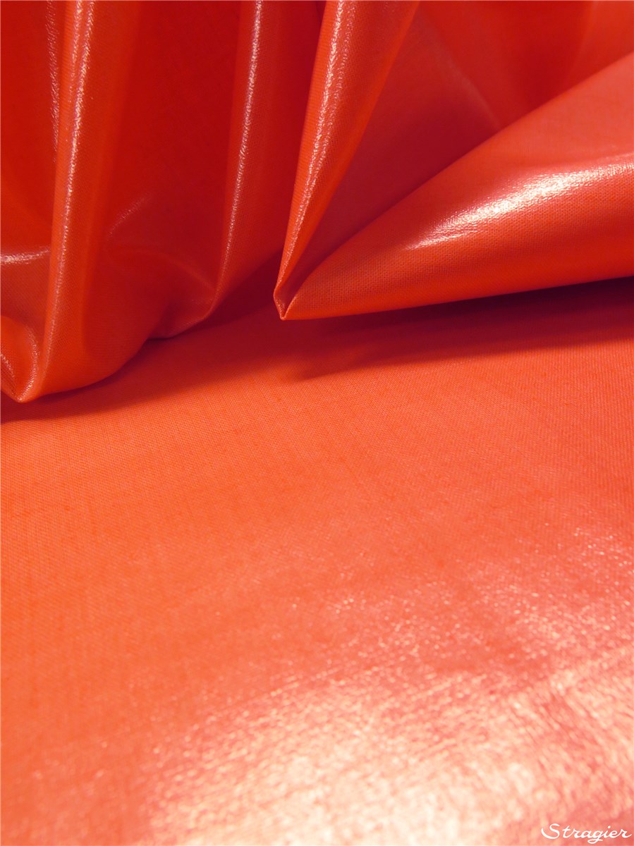Popeline de coton 32fils enduite - uni - Corail 