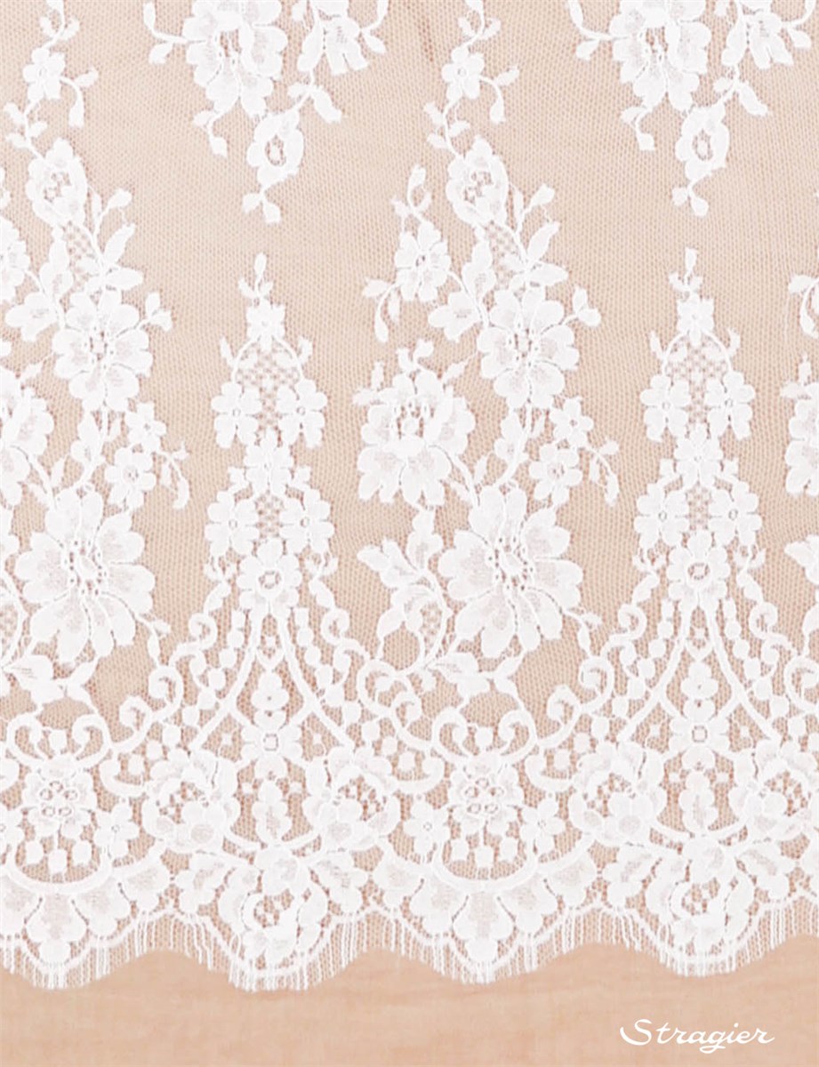 Calais Lace - Hermione - Stragier Optical White - 150 cm
