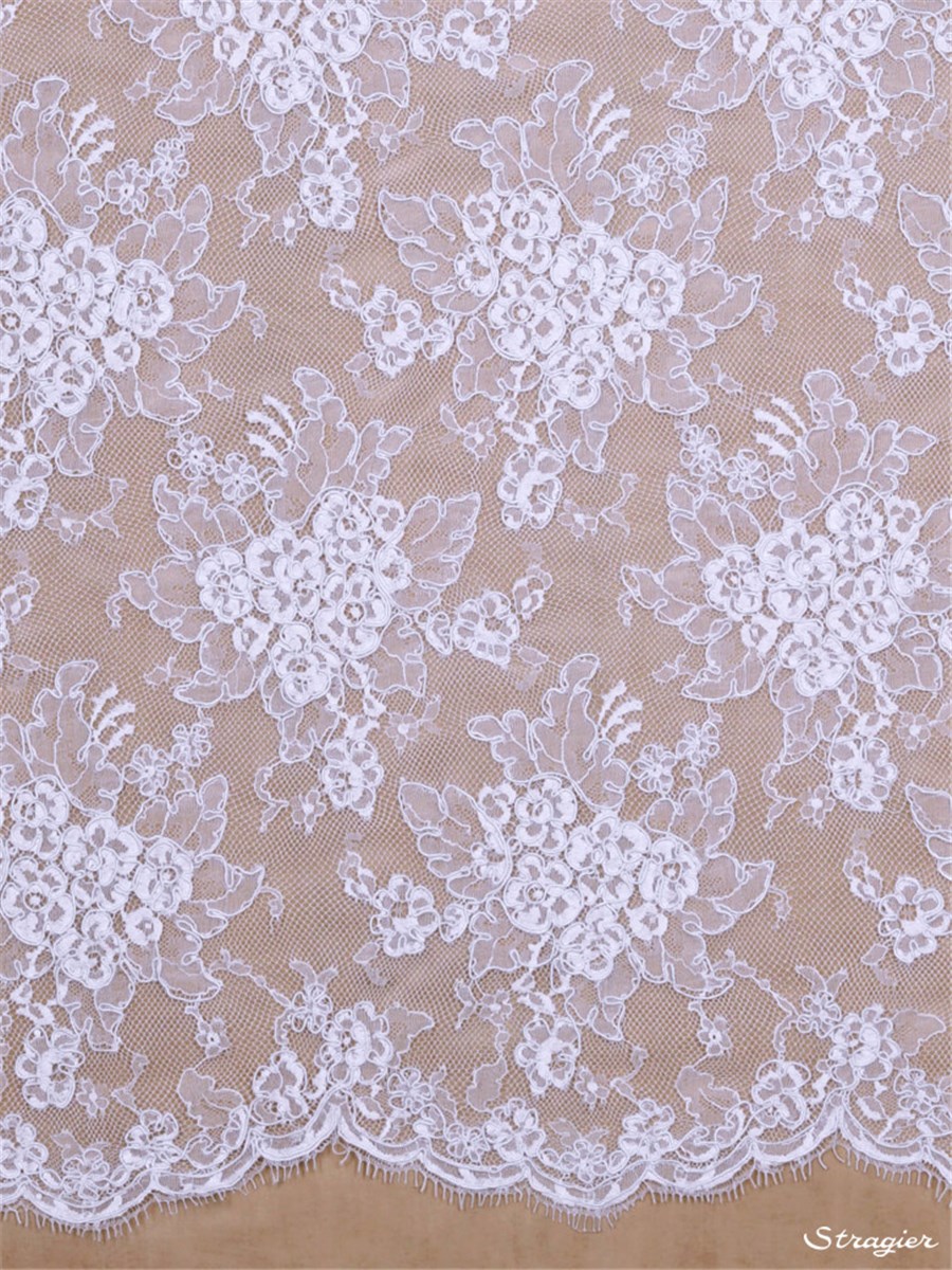 Calais Lace embroidered with a cord underlining - Balencia - Stragier Optical White - 90 cm