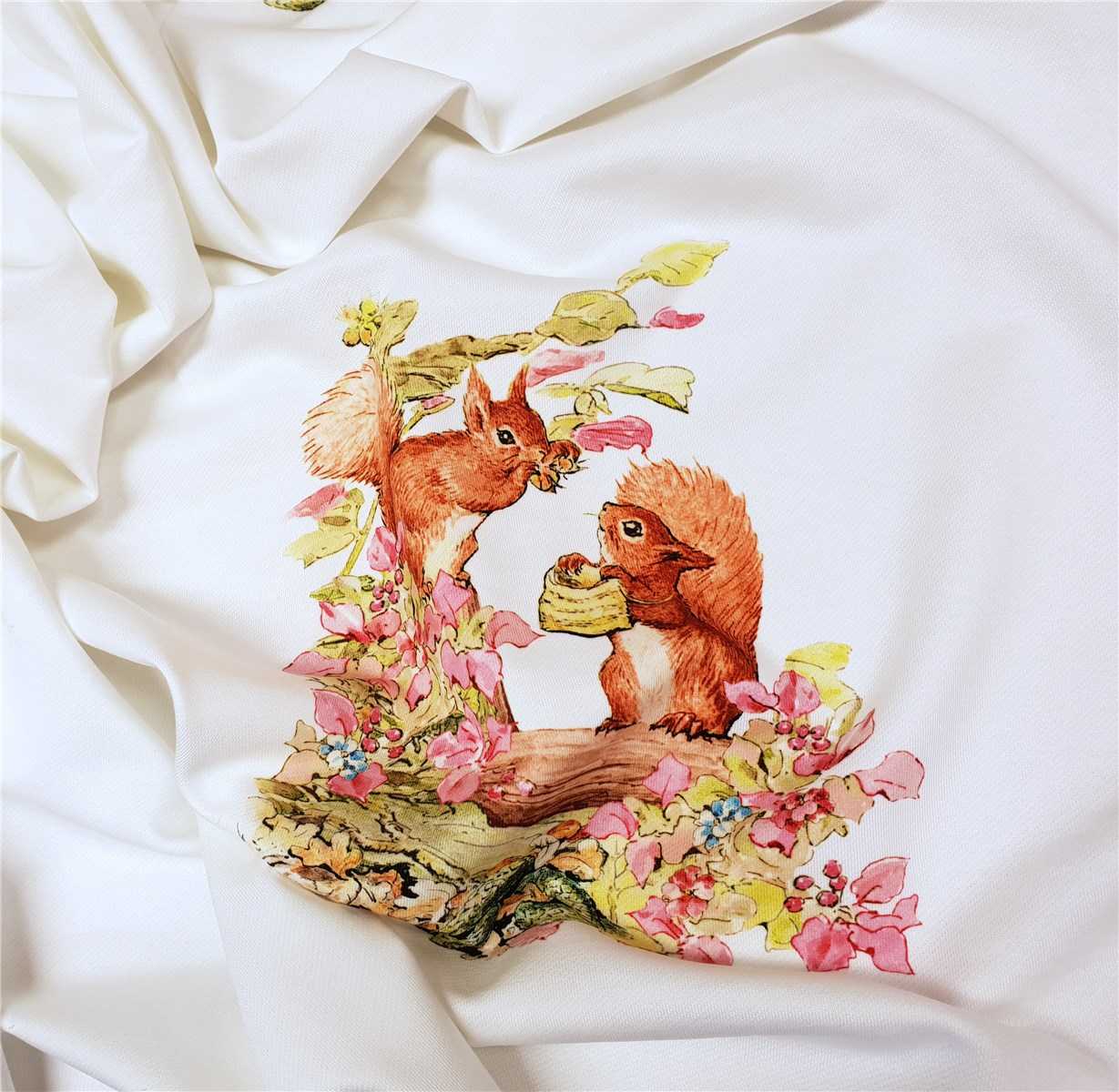 Knitted Fabric Marshmallow - Beatrix Potter - Nutkin - 1
