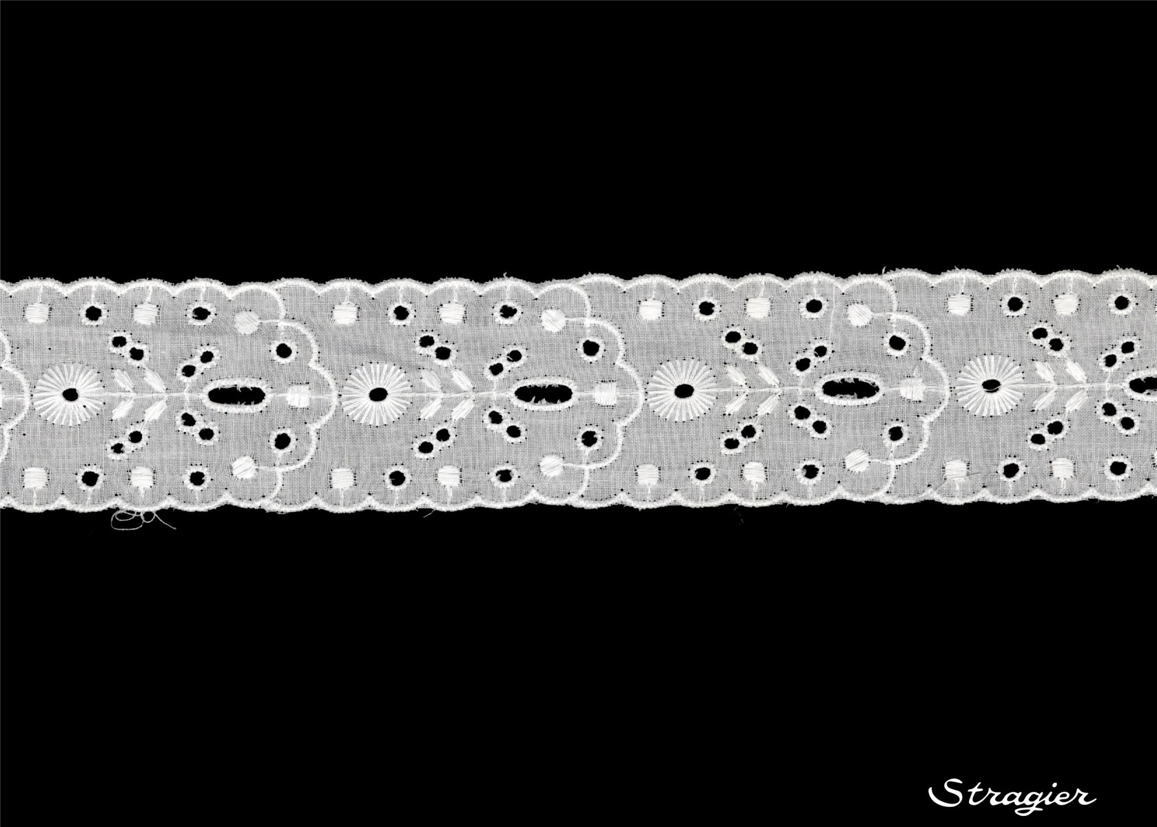 Cotton Eyelet Lace Trim - 012333 - Blanc - 45 mm
