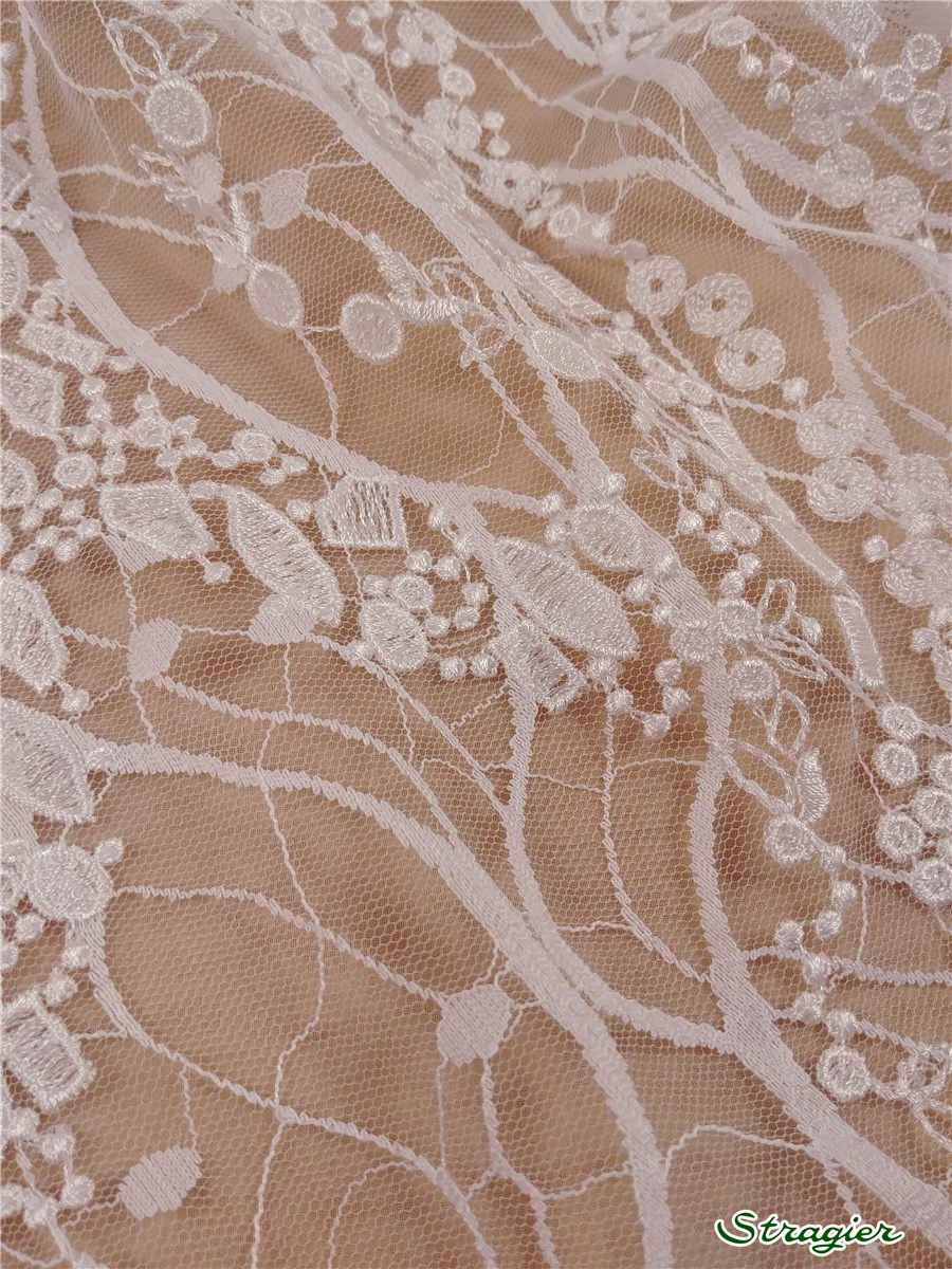 Broderie sur Tulle - Joallie - Porcelaine Stragier - 140 cm