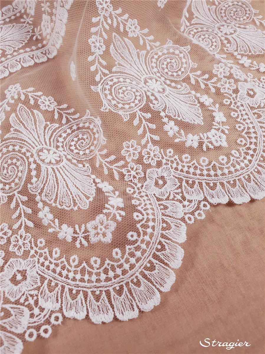 fine Cotton Embroidery on sheer Tulle - Clothilde - Stragier Pale Ivory - 140 cm