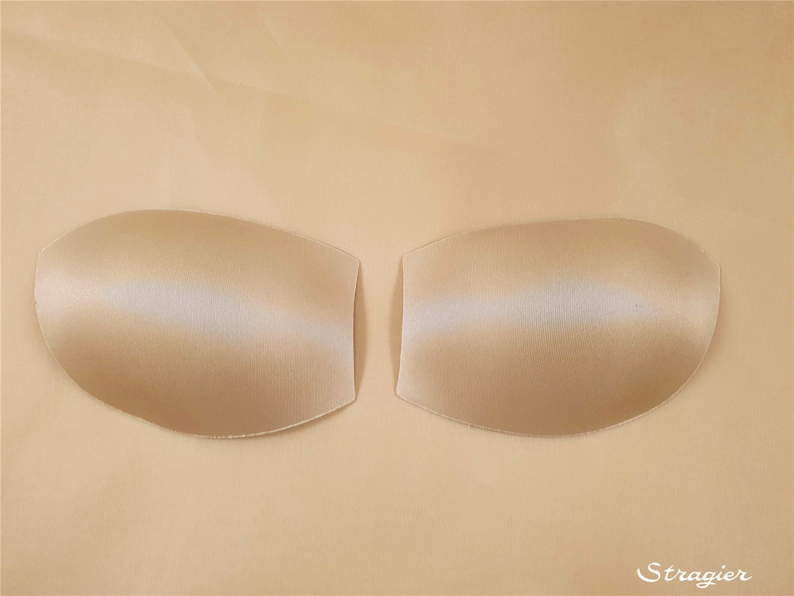 Molded Cups - Finesse - Peau - 70 B 