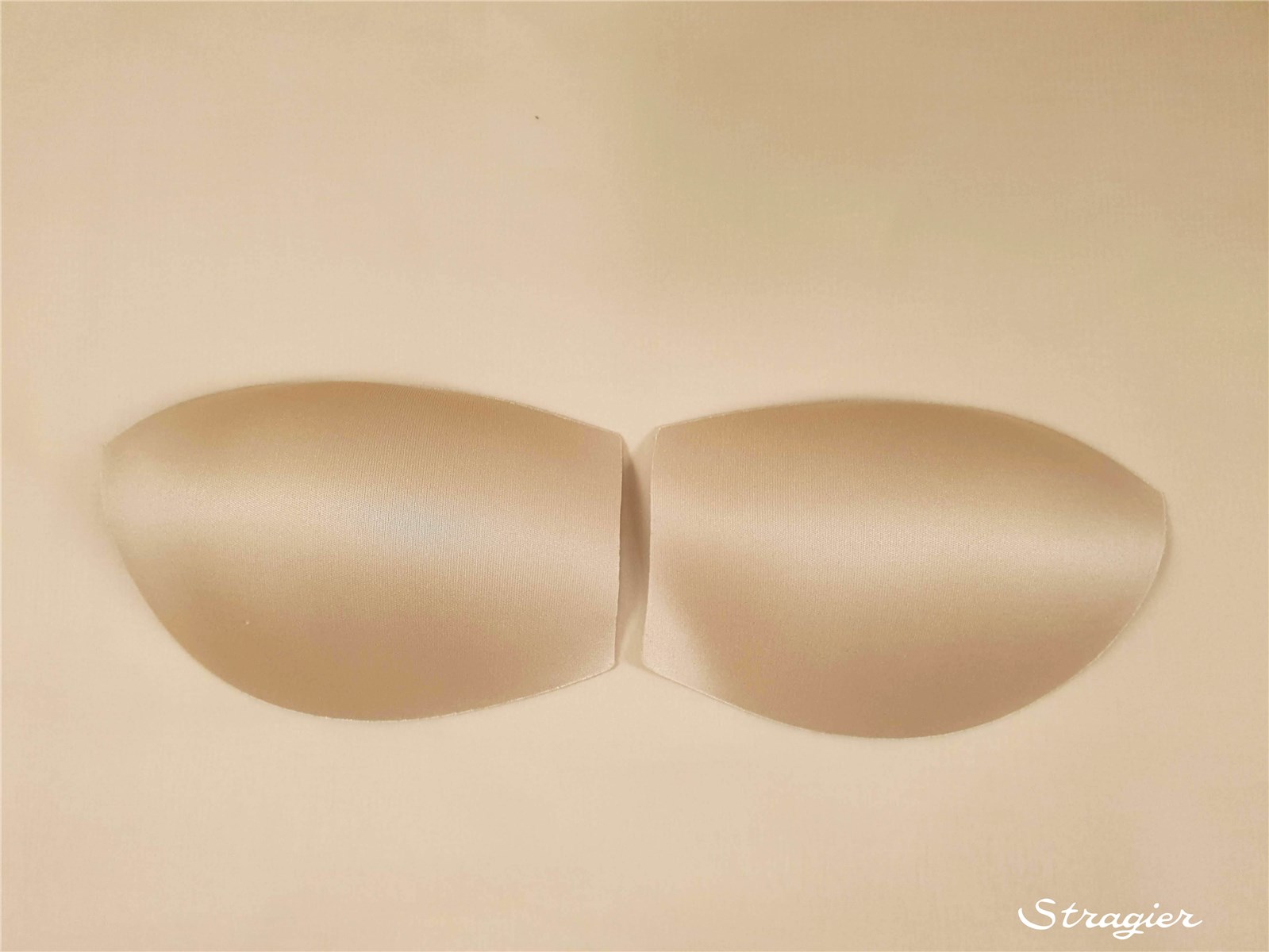 Molded Cups - Finesse - Peau - 75 B 