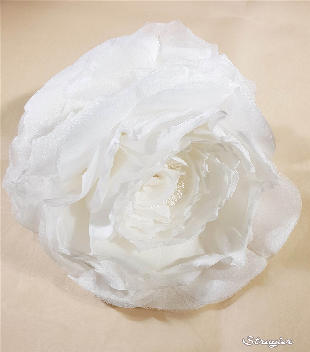 Fleur en Soie - faite main - Rose 4 - Blanc Doux Stragier - 26 cm
