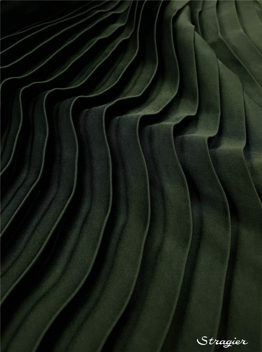 Pleated Panel - washed Satin - uni - Vert Bouteille - 140 cm