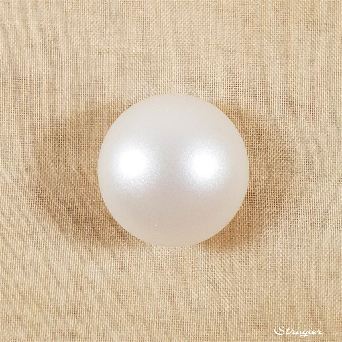 Bouton Perle - semi-sphérique - mat - Ivoire clair - 16 mm