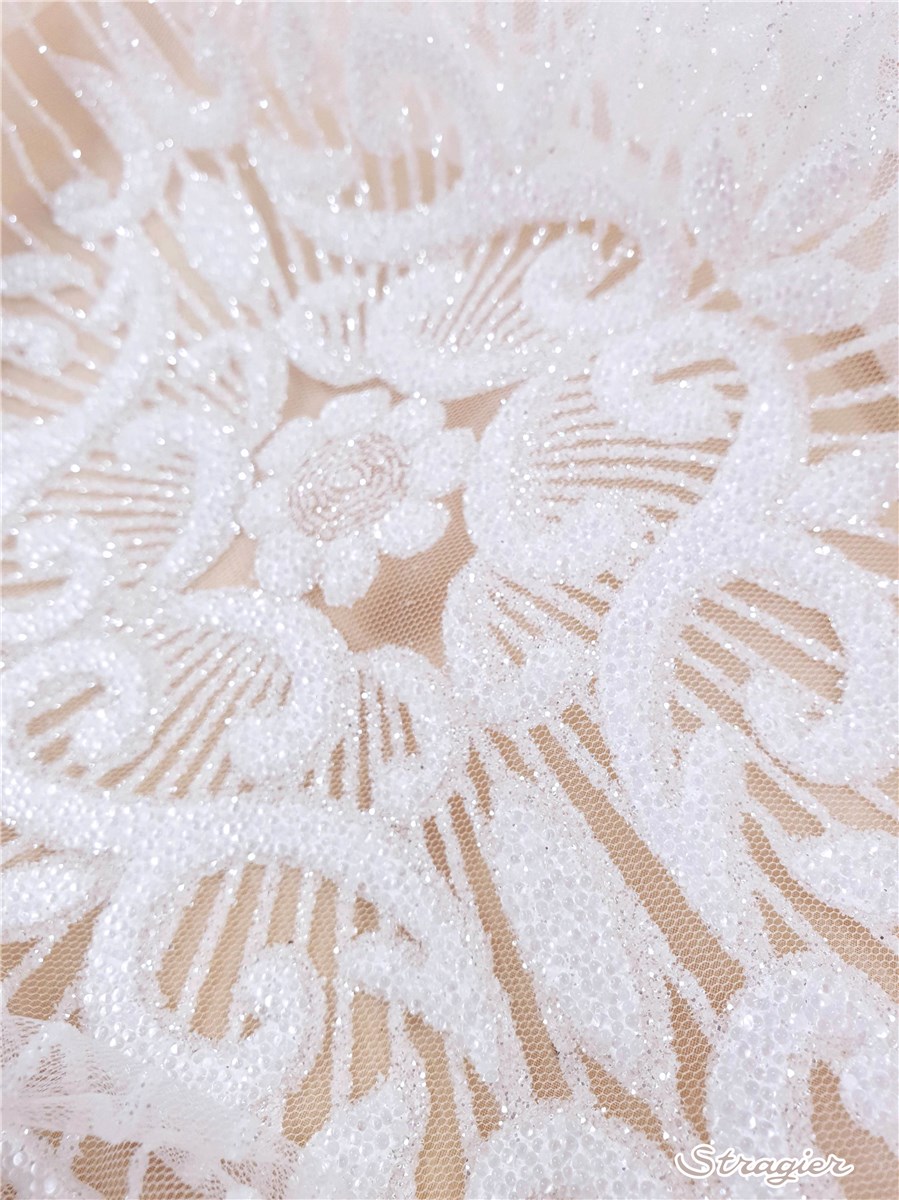 Tulle fin incrusté de mini Perles et micro Paillettes - Roi Soleil - Porcelaine-Diamant