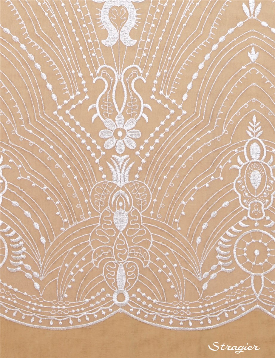 Tulle fin brodé pailleté - Estellia - Porcelaine Stragier - 137 cm