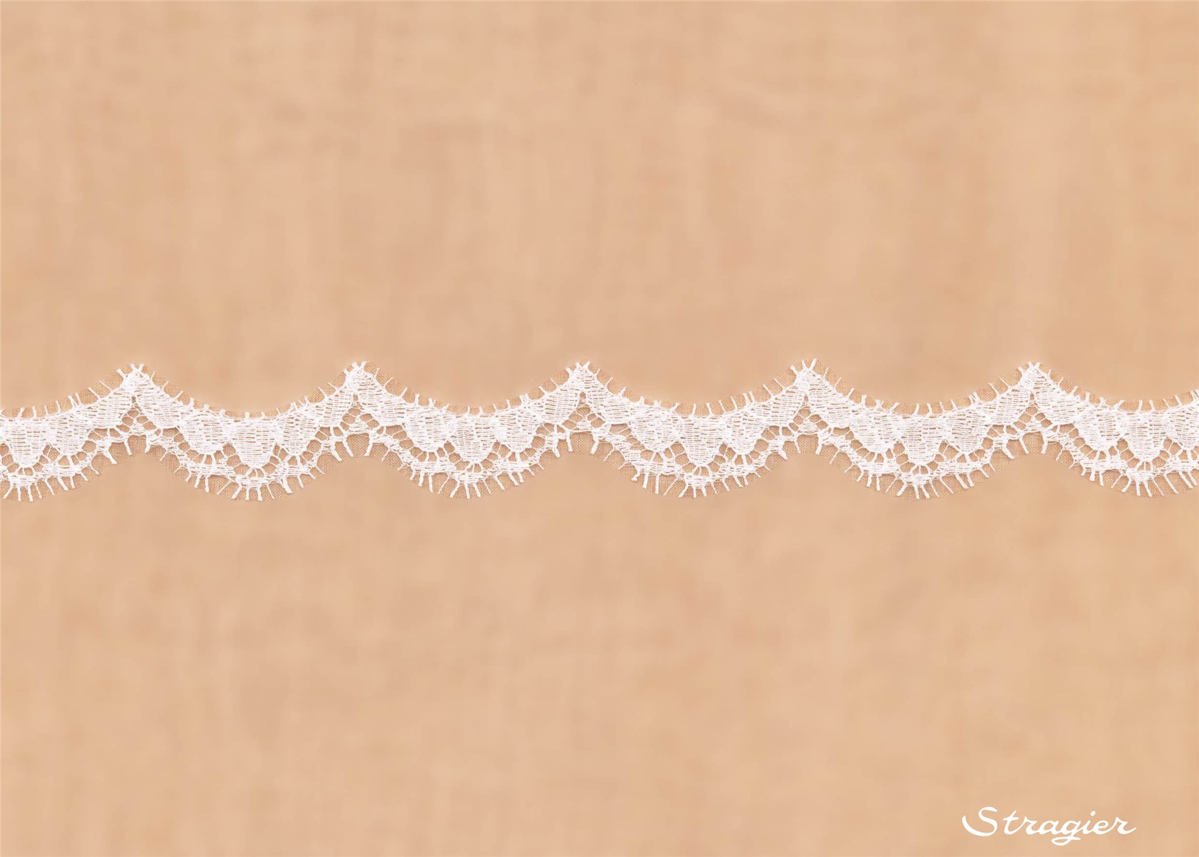 Dentelle de Calais - Iquelline - Ivoire clair Stragier - 2 cm