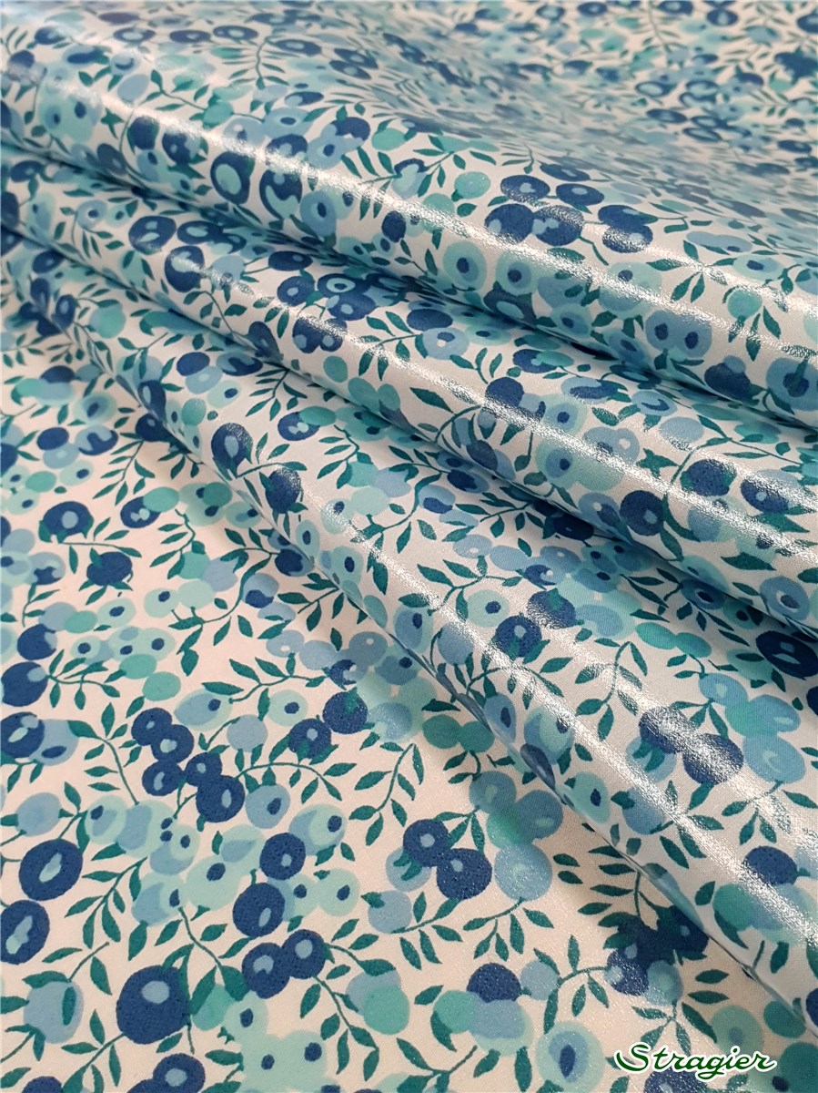 Liberty - coated - 9009 Wiltshire - Blue Crystal